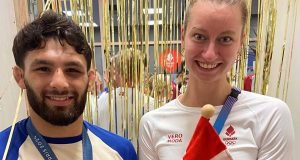 OL-afslutningsceremoni: Turpal og Helena er danske fanebærere